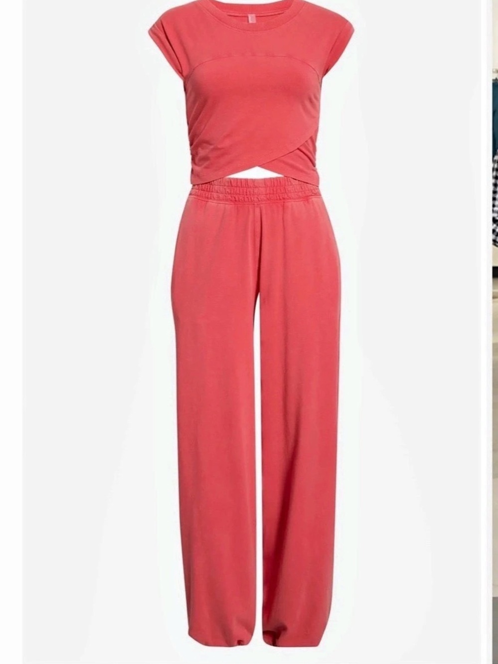 Free People
FP Movement Hot
Shot Crossover T-Shirt
& Joggers Set